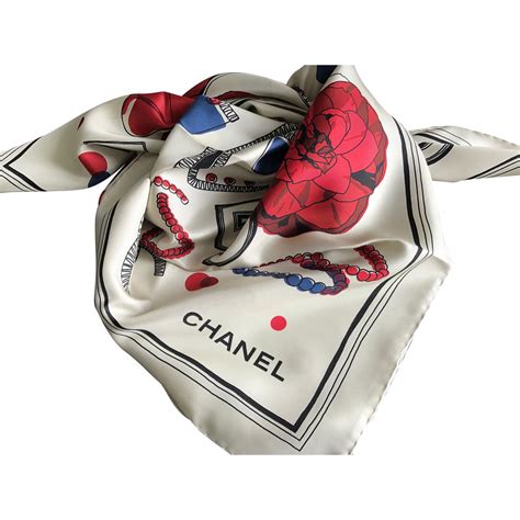 foulards de chanel